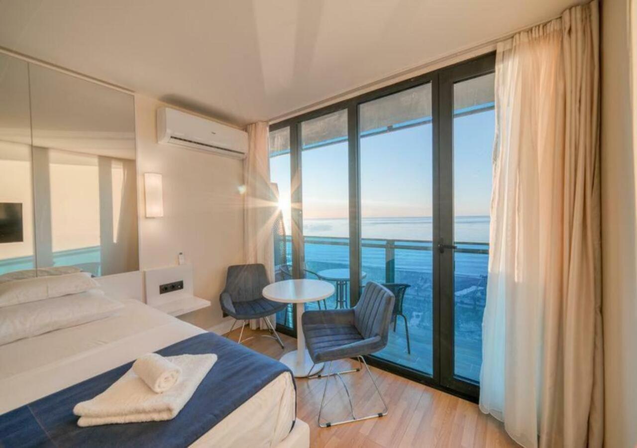 Orbi Sea View Apartment Batoemi Buitenkant foto